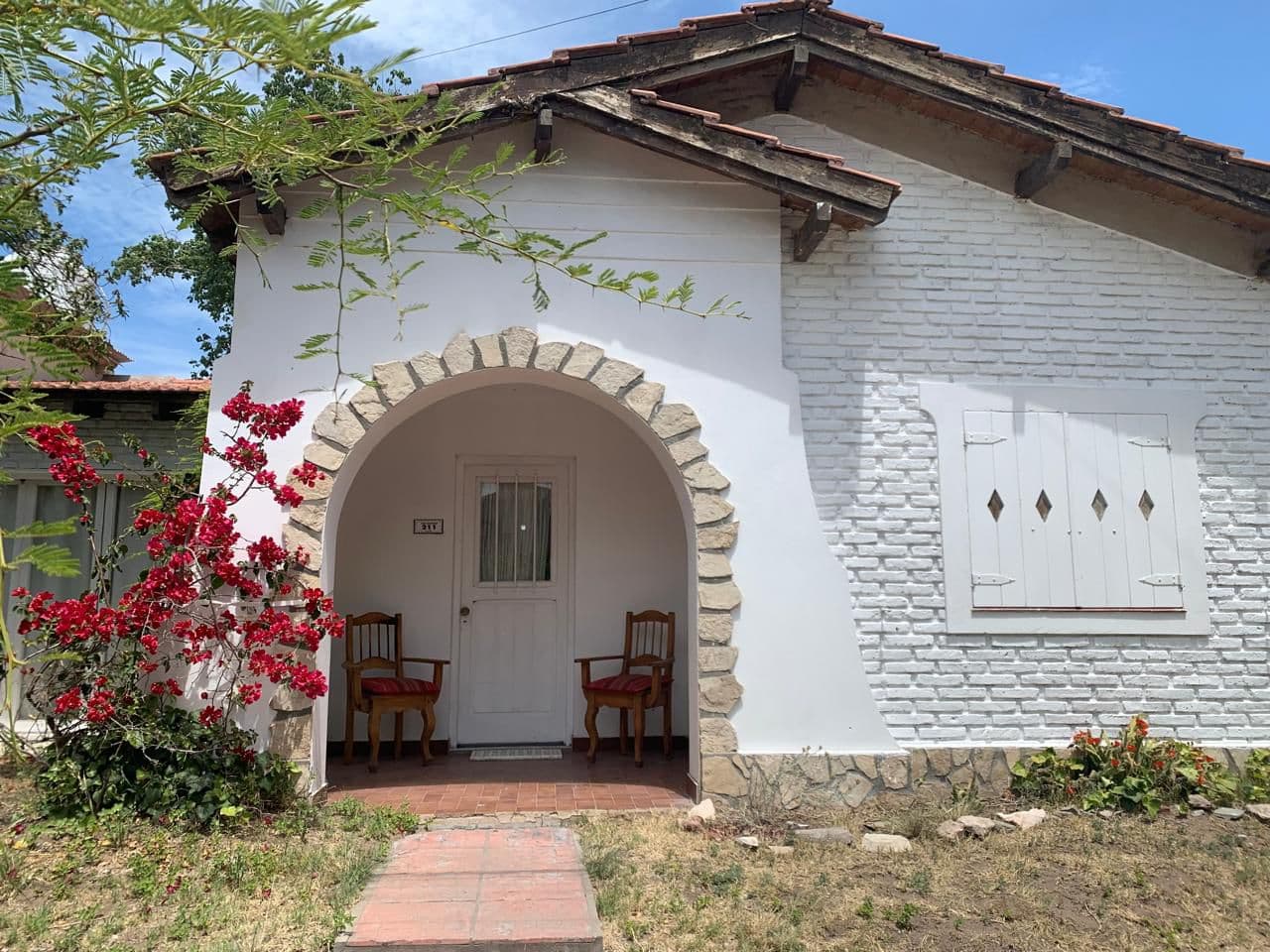 Casa en entrada principal, Monte Hermoso – Las Acacias 211, Monte Hermoso